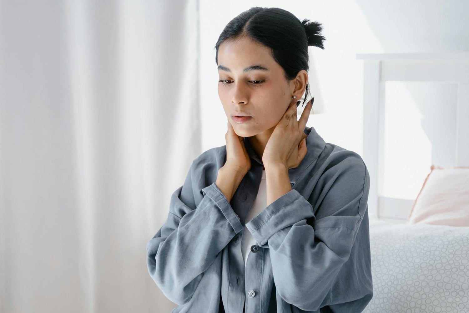 Back-of-the-Neck Massage: 4 Simple Techniques To Try at Home