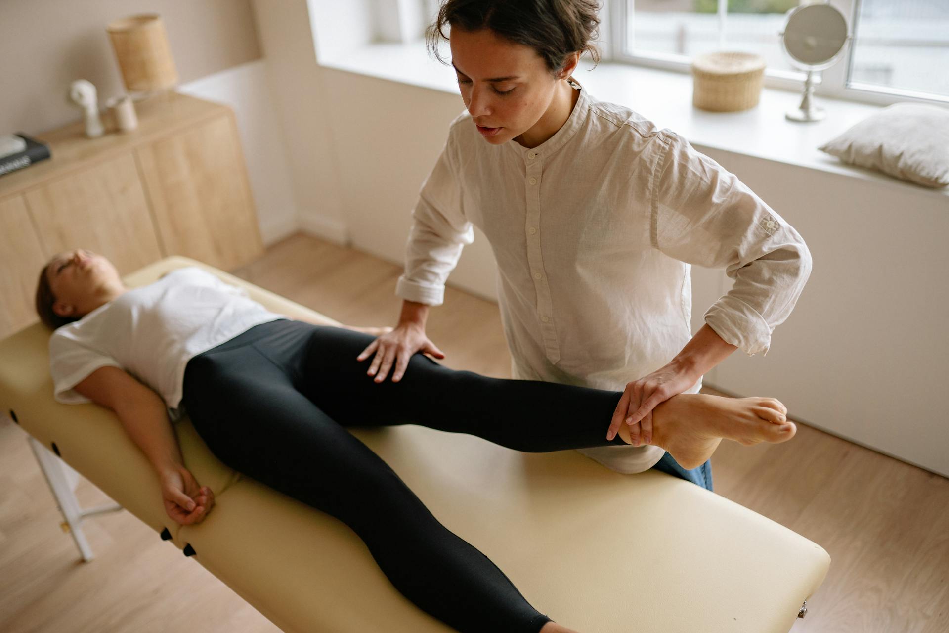 How To Massage Hip Flexors for Pain Relief: 3 Ways