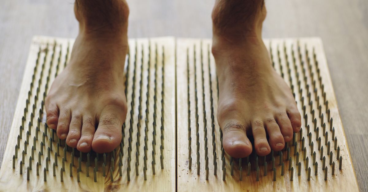 How to Give a Foot Massage: Technique, Pressure & Safety