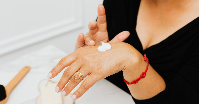 How to Give a Hand Massage: Techniques for Pain and Arthritis