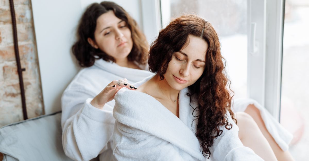 Massage Gun vs Oscillating Massager: Which Is Right for You?